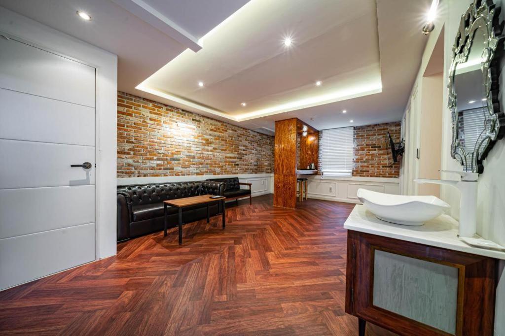 Gray Hotel Busan Ngoại thất bức ảnh