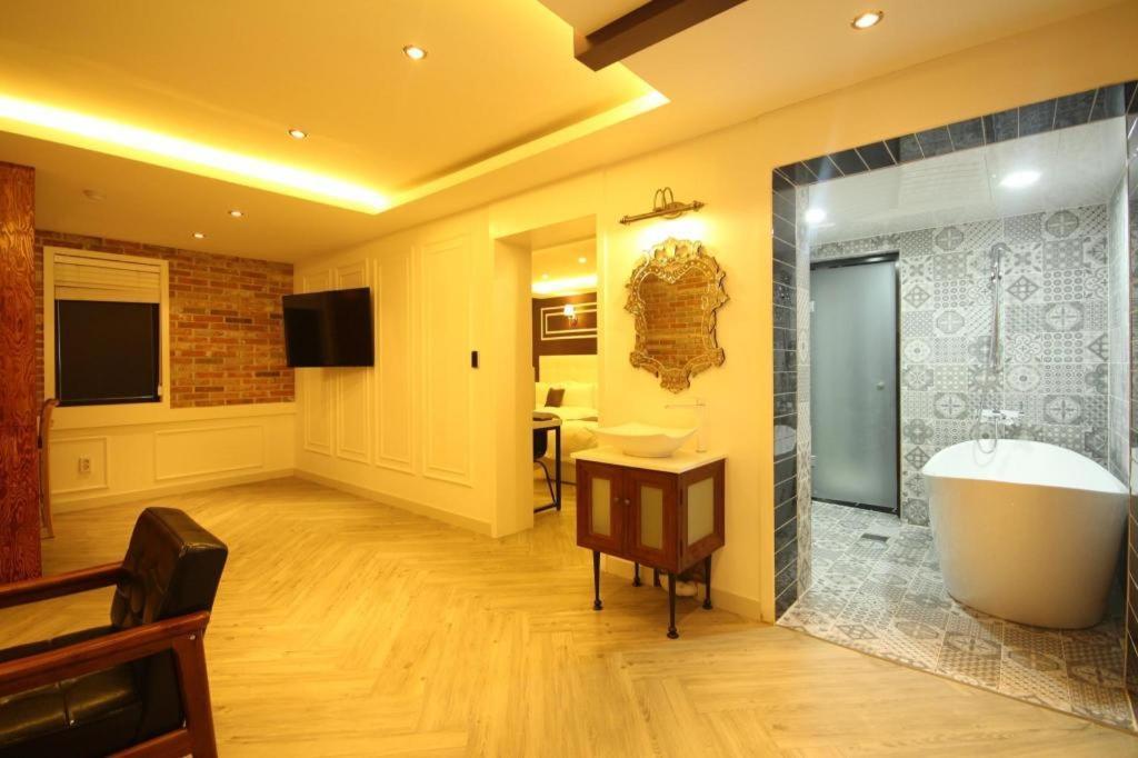 Gray Hotel Busan Ngoại thất bức ảnh